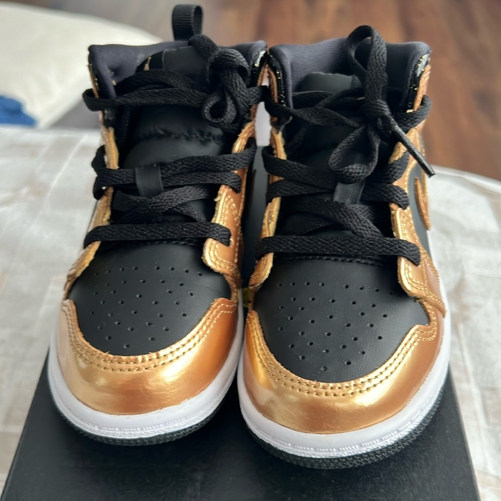 Air Jordan Shoes size 10c